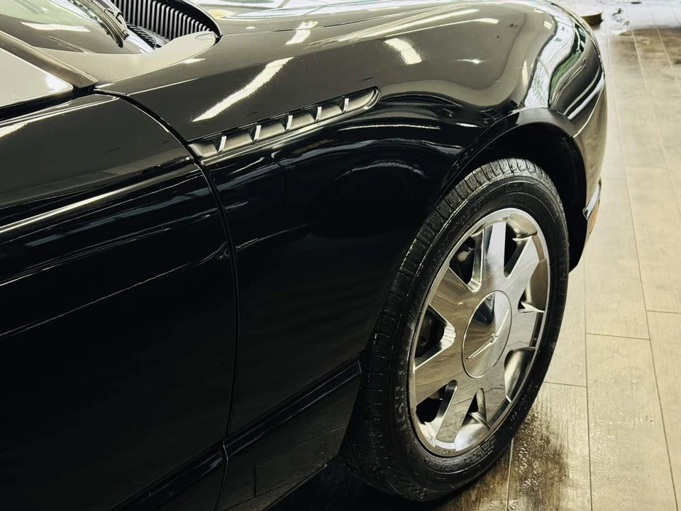 2002 Ford Thunderbird 11th Gen - Image 21 of 31