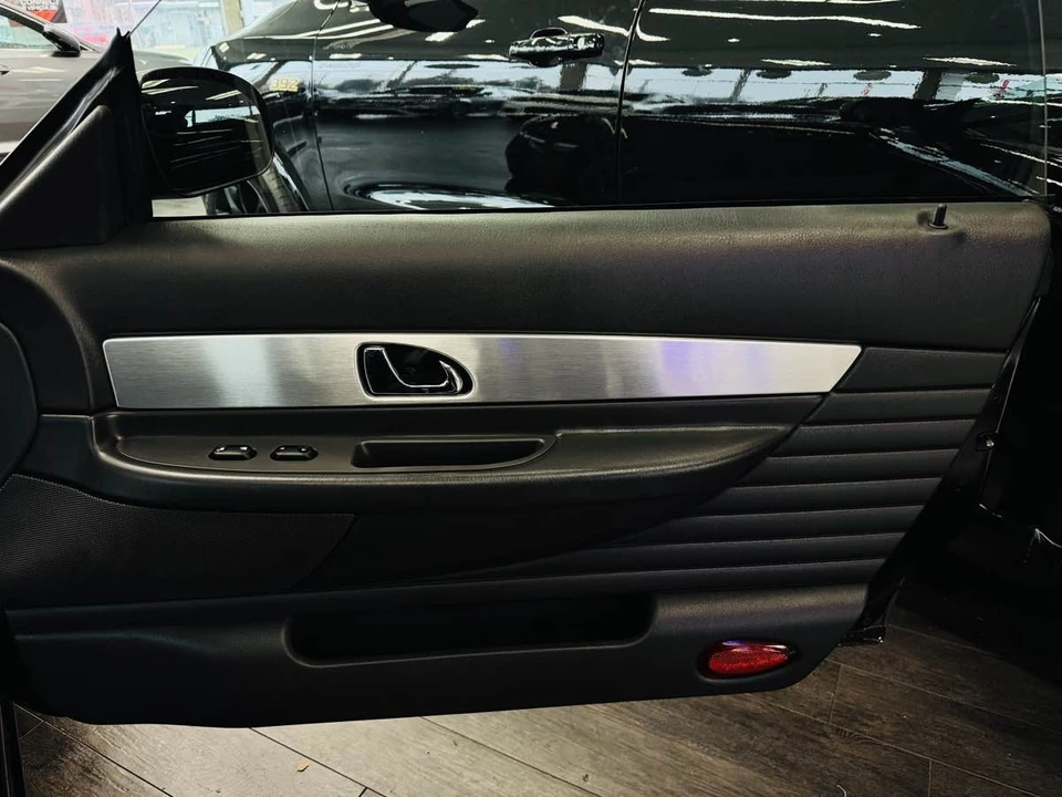 2002 Ford Thunderbird 11th Gen - Image 23 of 31
