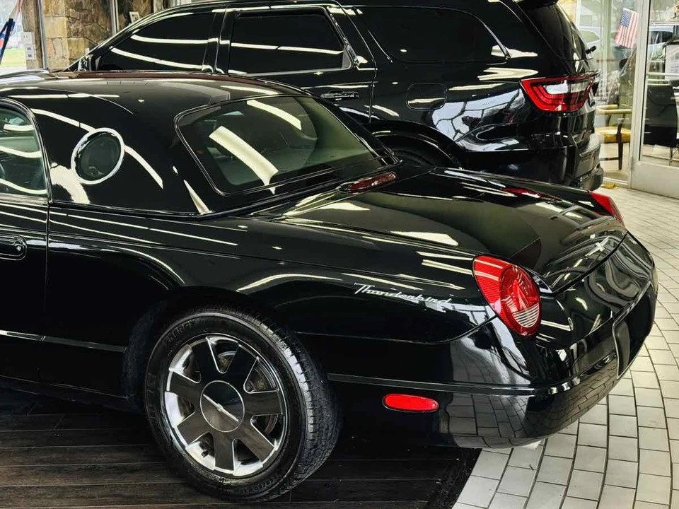 2002 Ford Thunderbird 11th Gen - Image 13 of 31