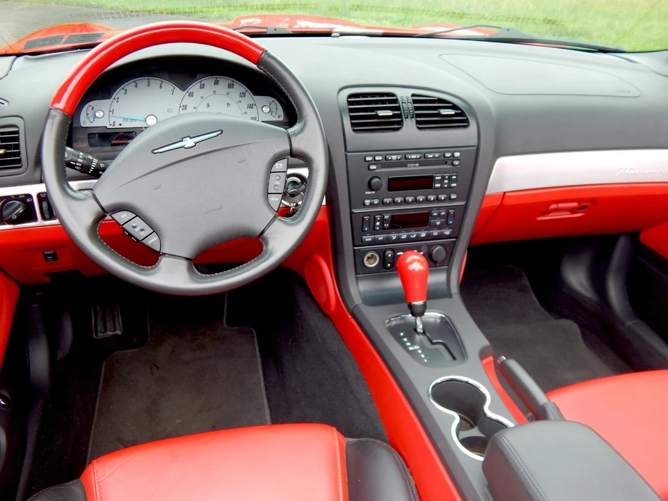2002 Ford Thunderbird 11th Gen - Image 22 of 31
