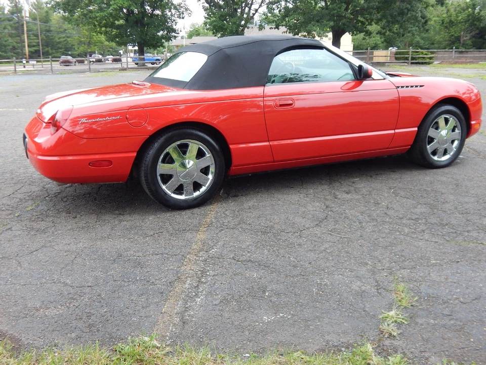 2002 Ford Thunderbird 11th Gen - Image 8 of 31