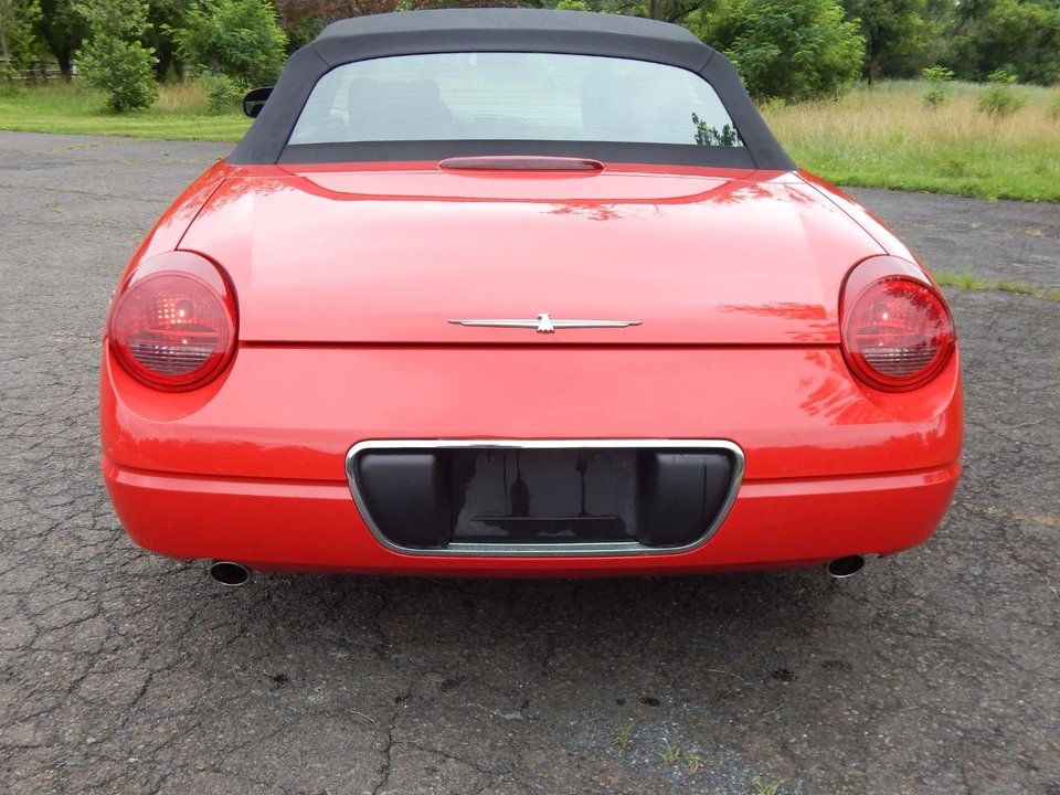 2002 Ford Thunderbird 11th Gen - Image 12 of 31