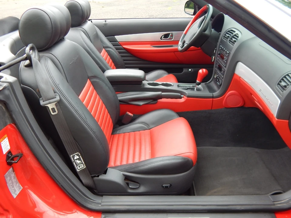 2002 Ford Thunderbird 11th Gen - Image 21 of 31