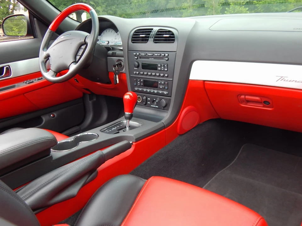 2002 Ford Thunderbird 11th Gen - Image 23 of 31