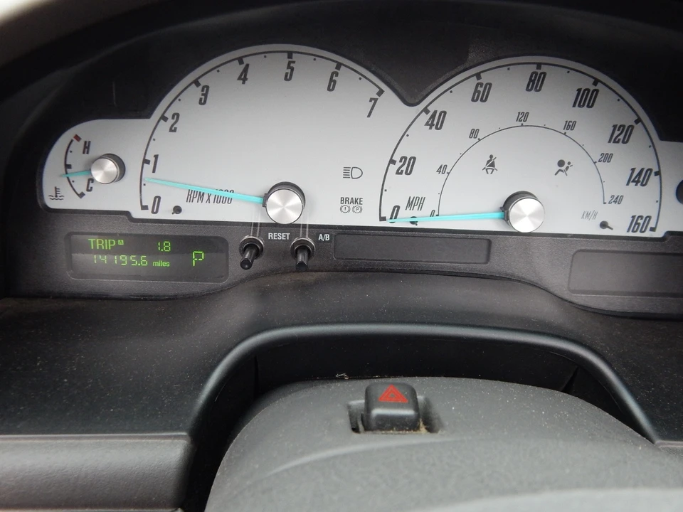 2002 Ford Thunderbird 11th Gen - Image 30 of 31
