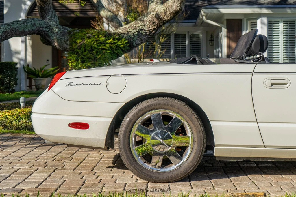 2002 Ford Thunderbird 11th Gen - Image 10 of 12