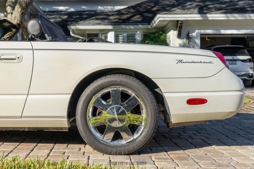 2002 Ford Thunderbird 11th Gen - Image 5 of 12