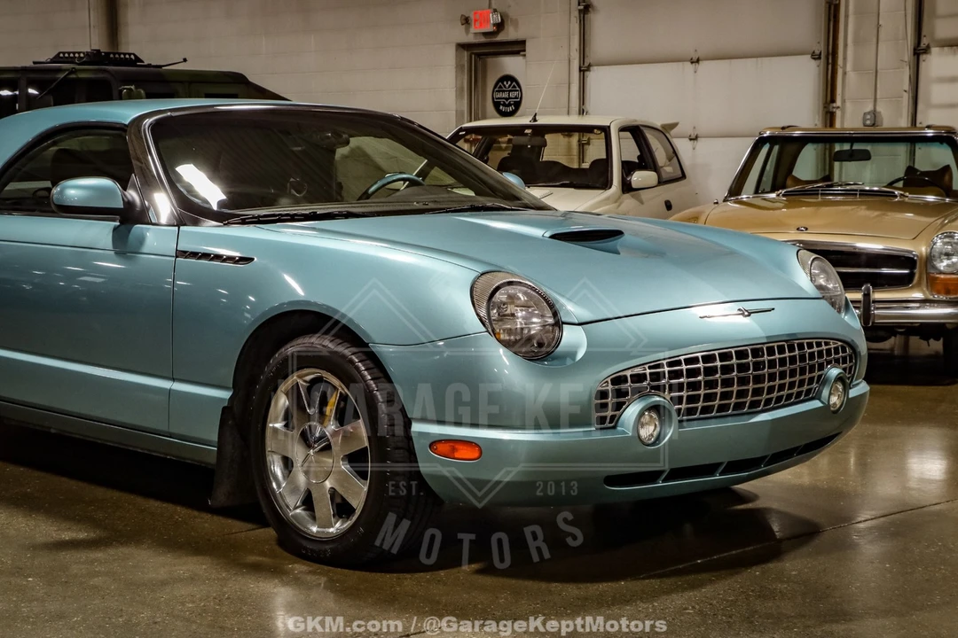 2002 Ford Thunderbird 11th Gen - Image 16 of 31