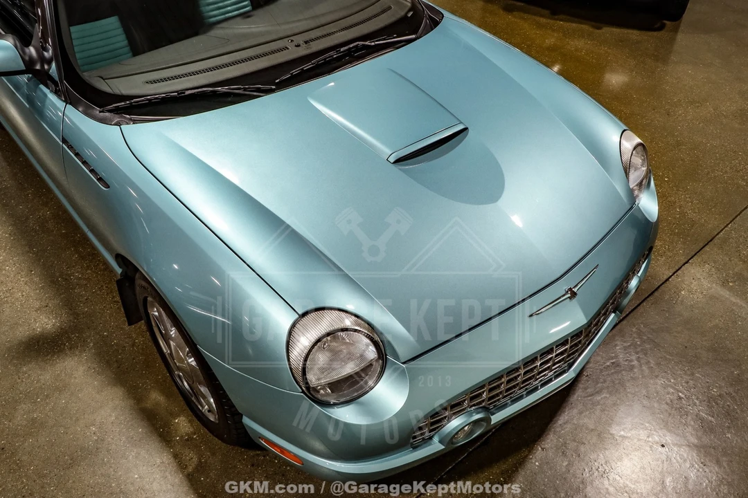 2002 Ford Thunderbird 11th Gen - Image 17 of 31