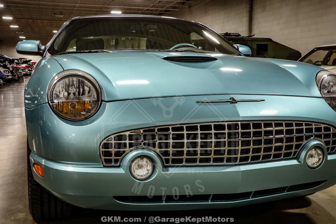 2002 Ford Thunderbird 11th Gen - Image 21 of 31