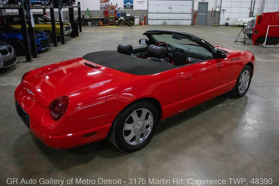 2002 Ford Thunderbird 11th Gen - Image 9 of 12