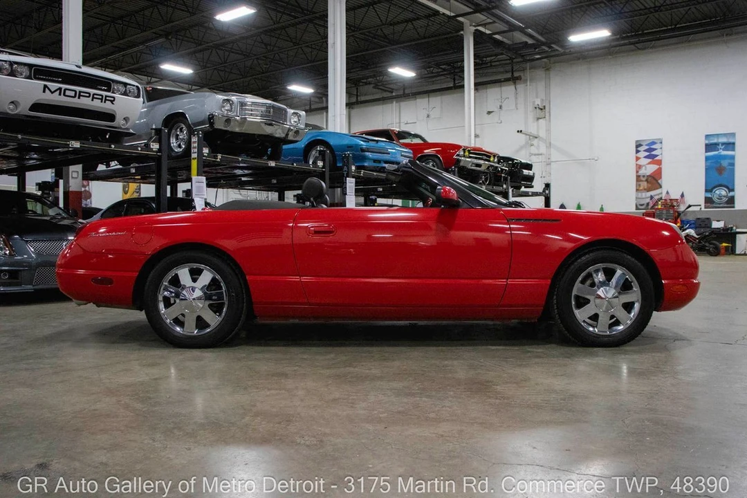 2002 Ford Thunderbird 11th Gen - Image 10 of 12