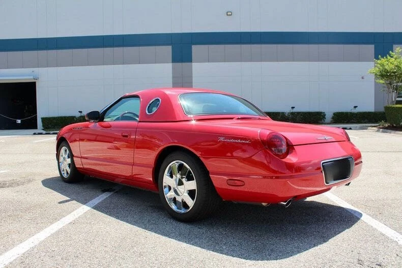2002 Ford Thunderbird 11th Gen - Image 12 of 31