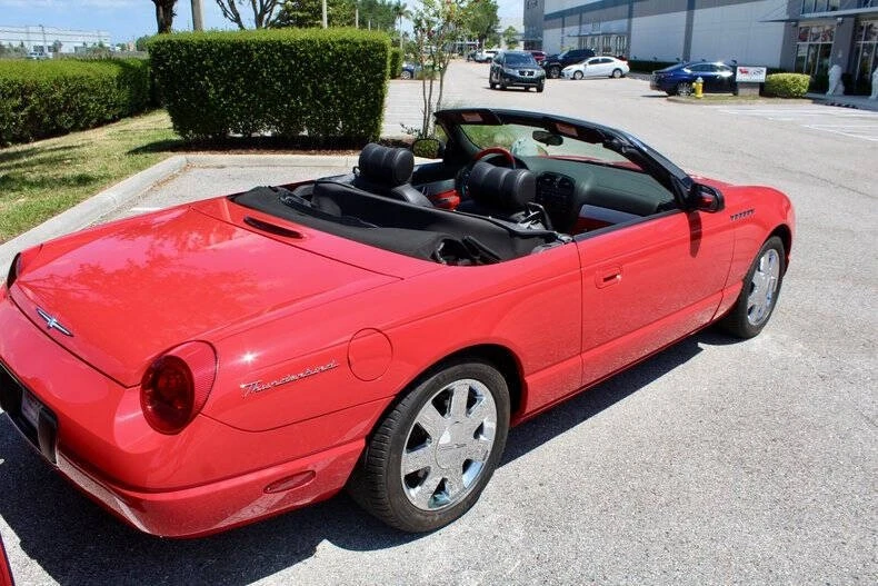2002 Ford Thunderbird 11th Gen - Image 17 of 31