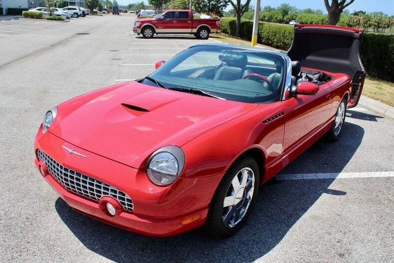 2002 Ford Thunderbird 11th Gen - Image 22 of 31