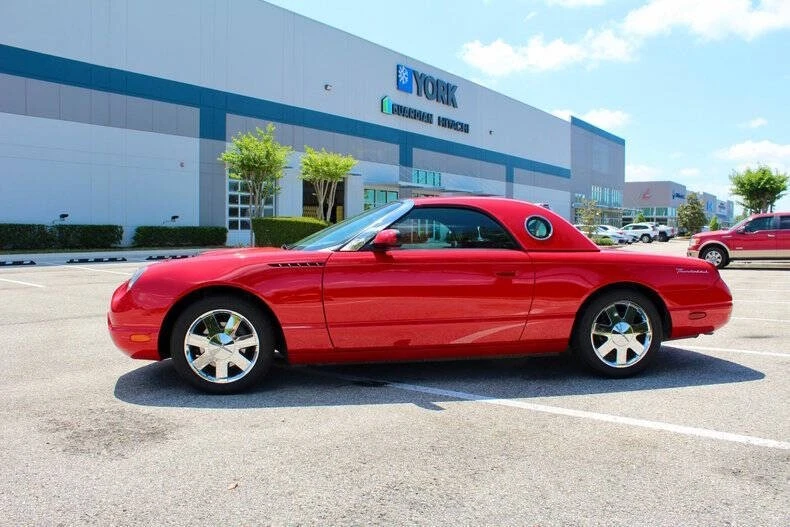 2002 Ford Thunderbird 11th Gen - Image 10 of 31
