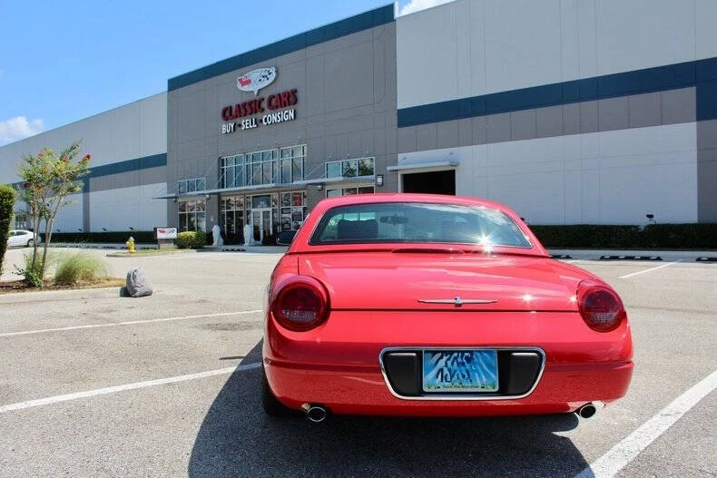 2002 Ford Thunderbird 11th Gen - Image 13 of 31