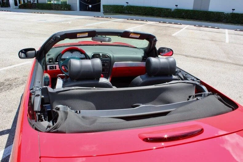 2002 Ford Thunderbird 11th Gen - Image 25 of 31