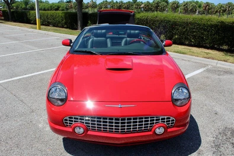 2002 Ford Thunderbird 11th Gen - Image 21 of 31