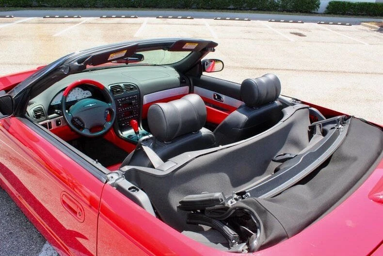 2002 Ford Thunderbird 11th Gen - Image 24 of 31
