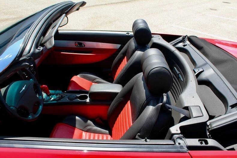 2002 Ford Thunderbird 11th Gen - Image 29 of 31