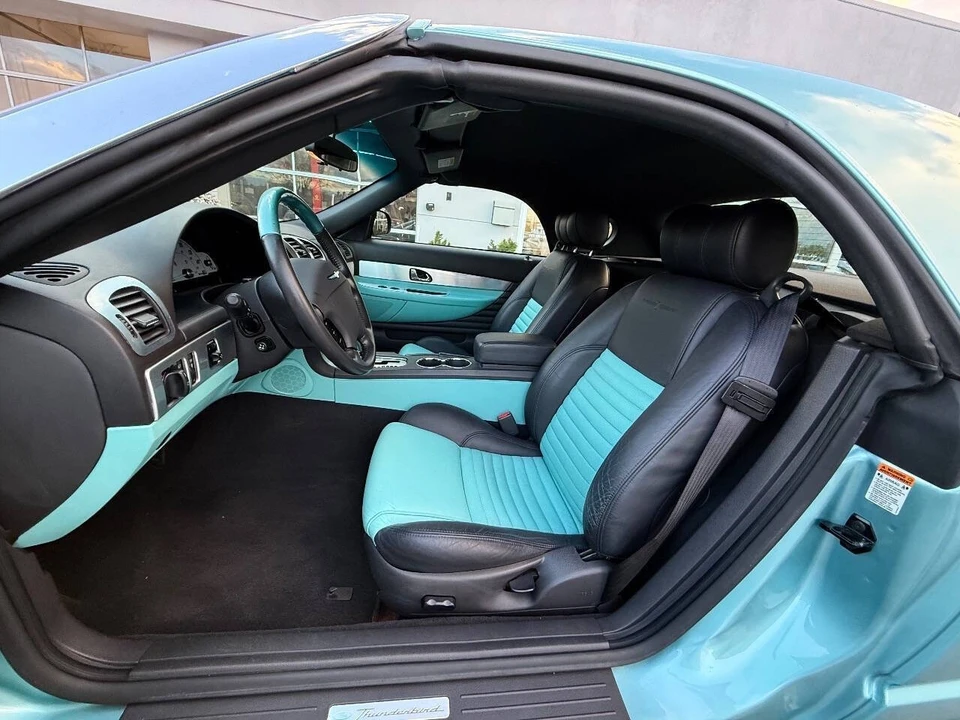 2002 Ford Thunderbird 11th Gen - Image 12 of 21