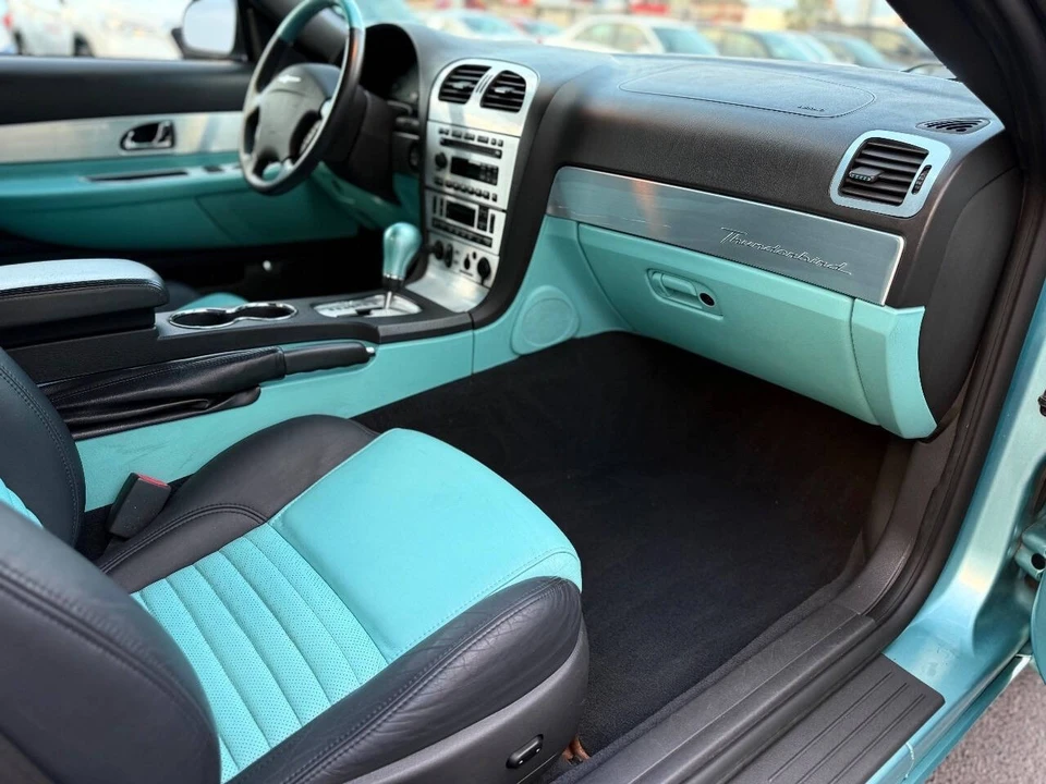 2002 Ford Thunderbird 11th Gen - Image 14 of 21