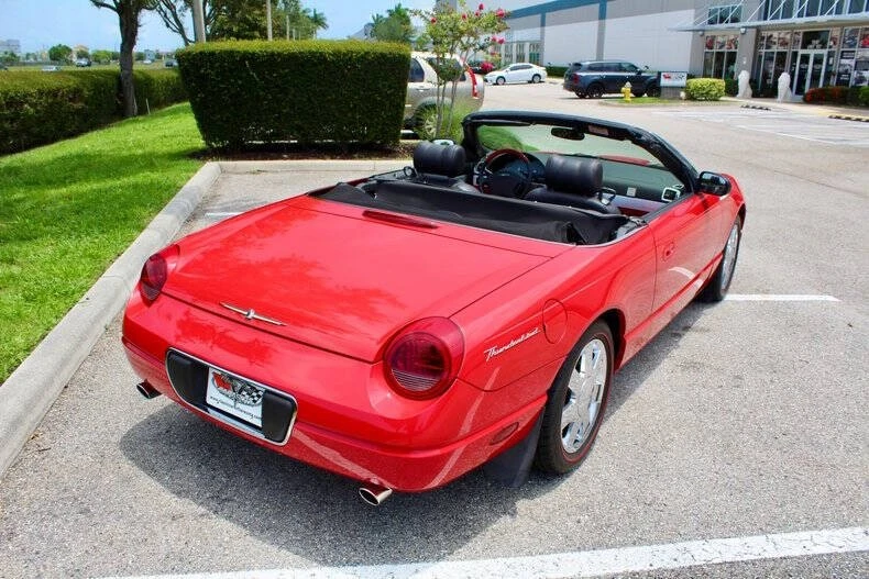 2002 Ford Thunderbird 11th Gen - Image 18 of 31