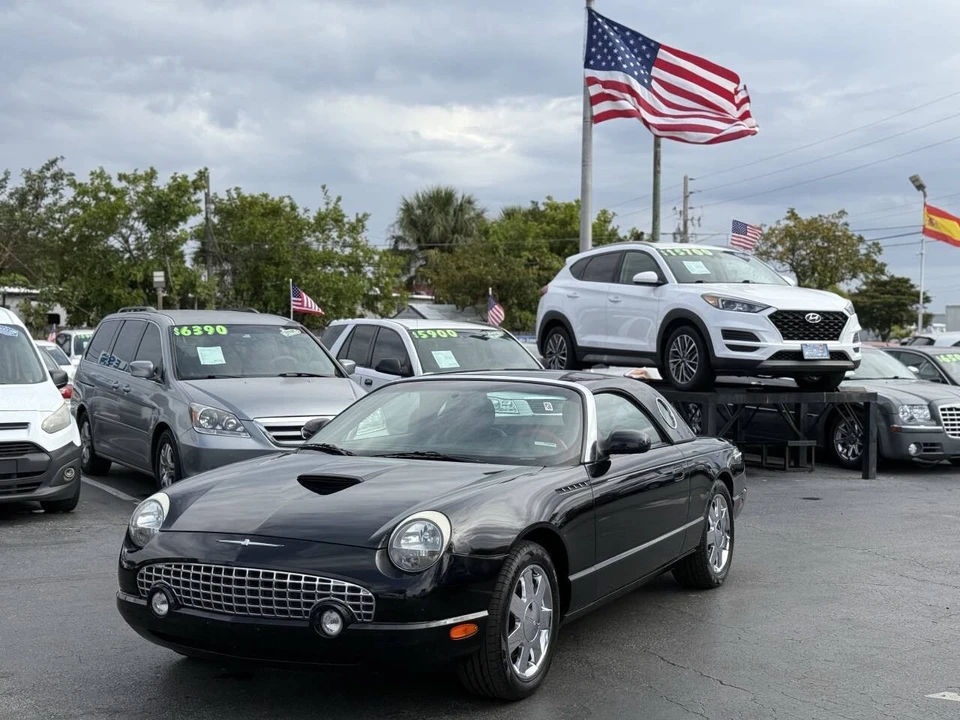 2002 Ford Thunderbird 10th Gen - Image 11 of 12