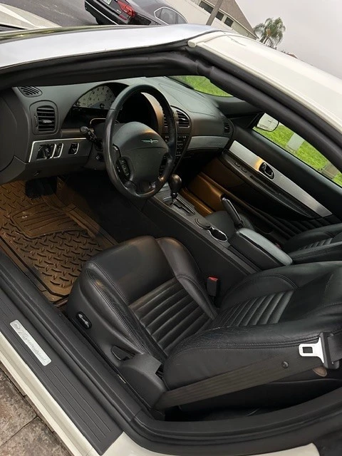 2002 Ford Thunderbird 11th Gen - Image 3 of 10