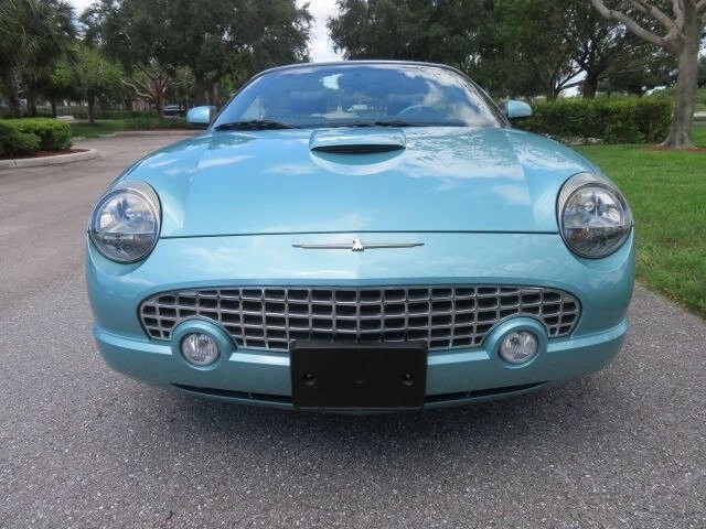2002 Ford Thunderbird 11th Gen - Image 12 of 31