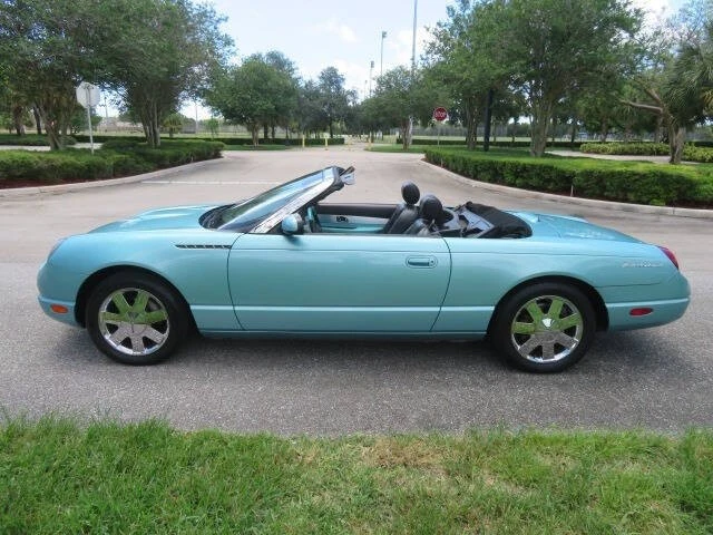 2002 Ford Thunderbird 11th Gen - Image 22 of 31