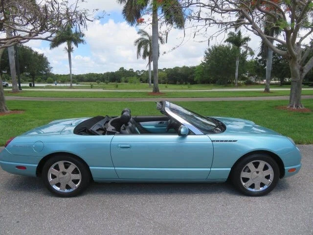 2002 Ford Thunderbird 11th Gen - Image 18 of 31