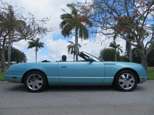 2002 Ford Thunderbird 11th Gen - Image 8 of 31