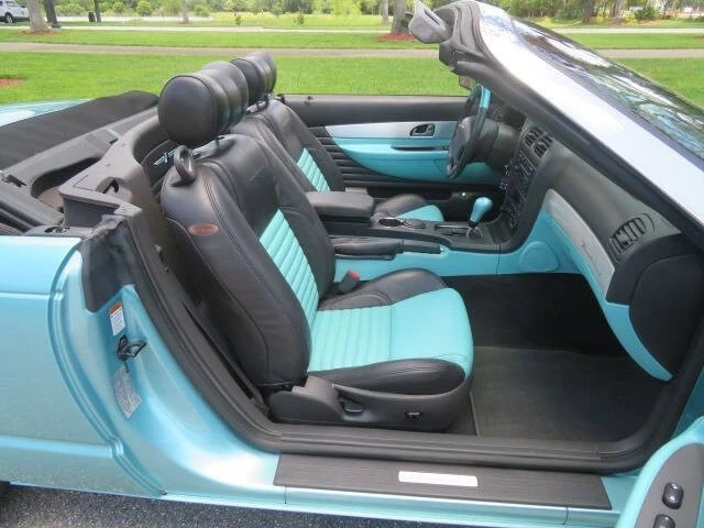 2002 Ford Thunderbird 11th Gen - Image 26 of 31