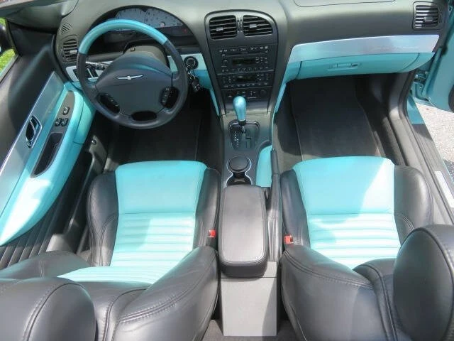 2002 Ford Thunderbird 11th Gen - Image 29 of 31