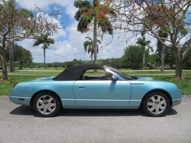 2002 Ford Thunderbird 11th Gen - Image 3 of 31