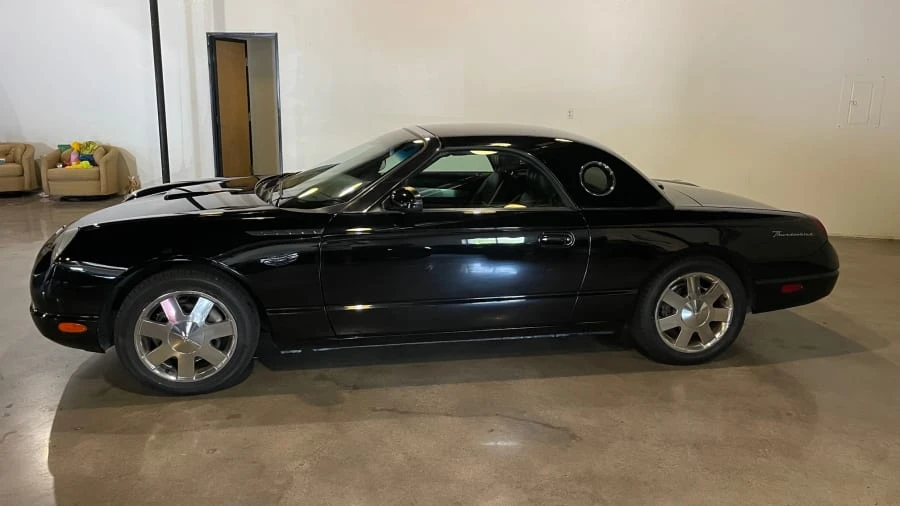 2002 Ford Thunderbird 11th Gen - Image 2 of 8