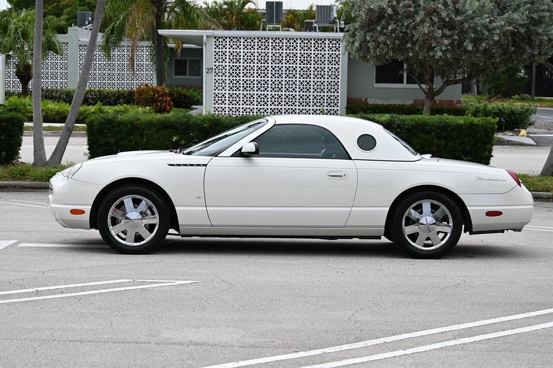 2002 Ford Thunderbird 11th Gen - Image 7 of 31