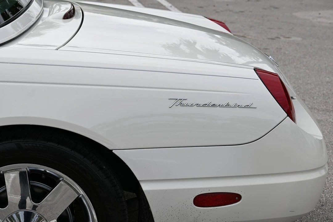 2002 Ford Thunderbird 11th Gen - Image 20 of 31