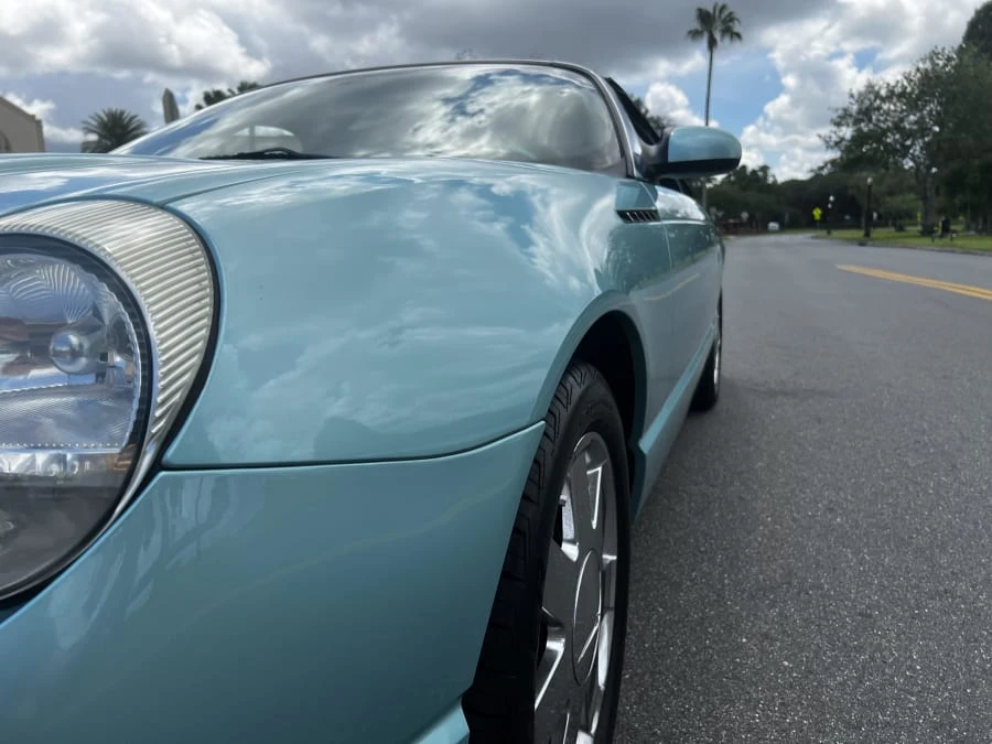 2002 Ford Thunderbird 11th Gen - Image 19 of 31