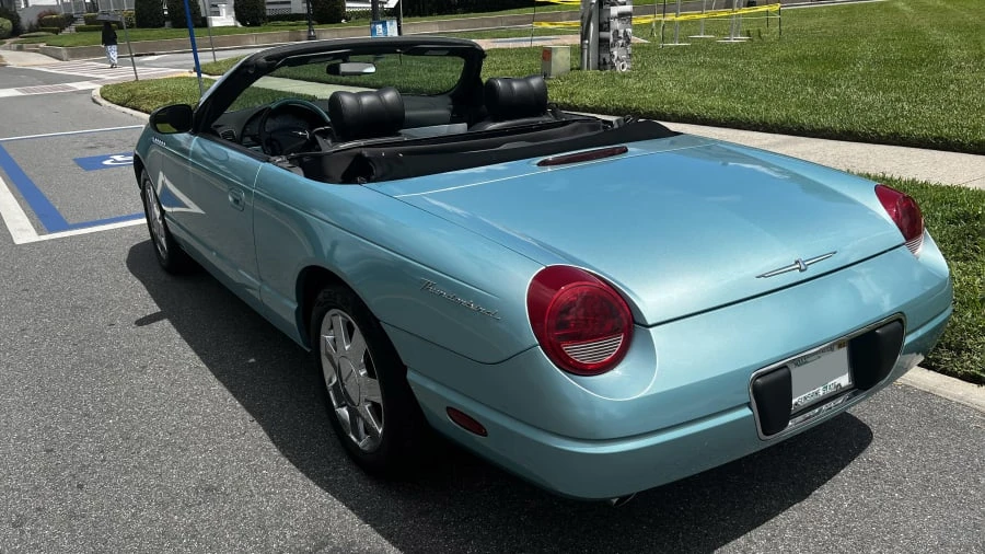 2002 Ford Thunderbird 11th Gen - Image 3 of 31