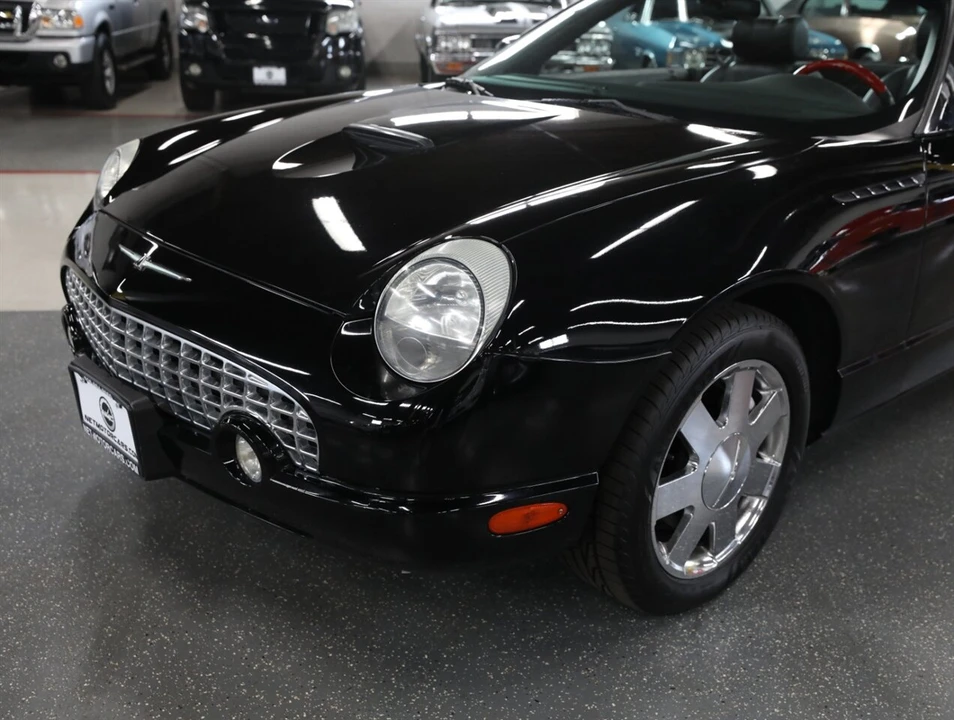 2002 Ford Thunderbird 11th Gen - Image 3 of 31