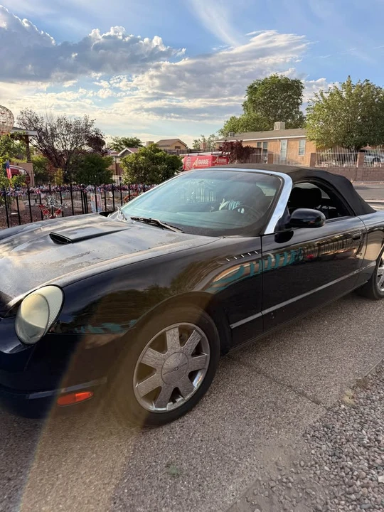 2002 Ford Thunderbird 11th Gen - Image 9 of 18