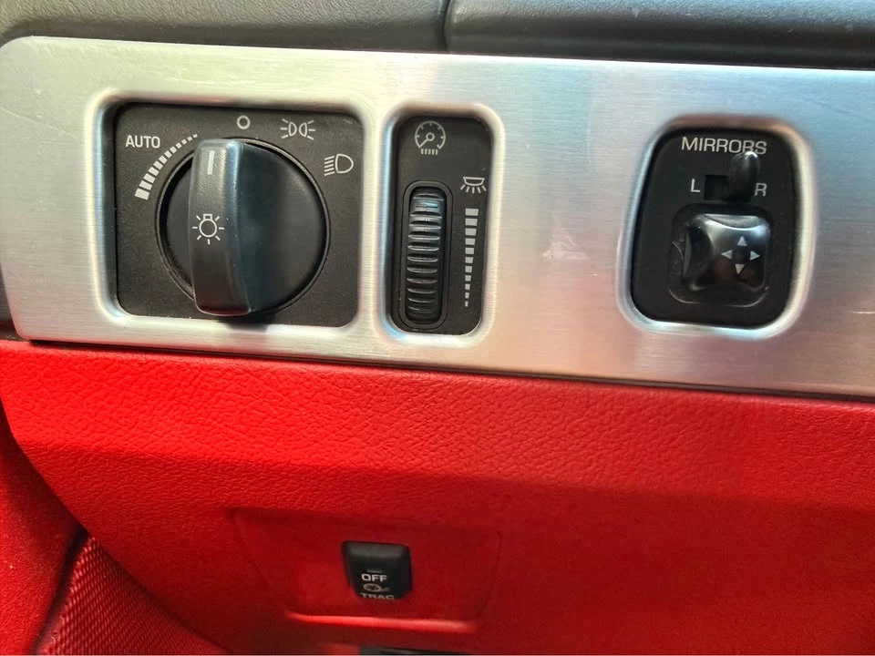 2002 Ford Thunderbird 11th Gen - Image 7 of 18