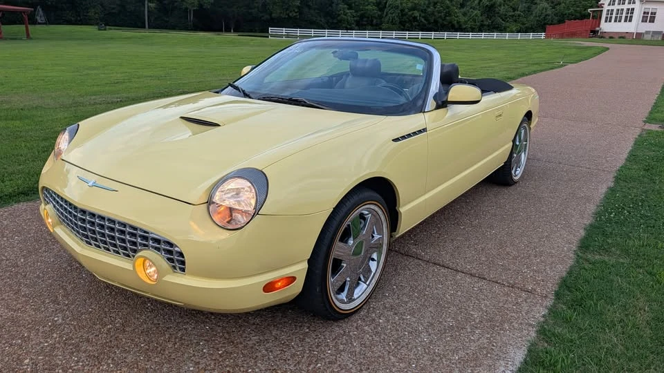 2002 Ford Thunderbird 11th Gen - Image 3 of 20