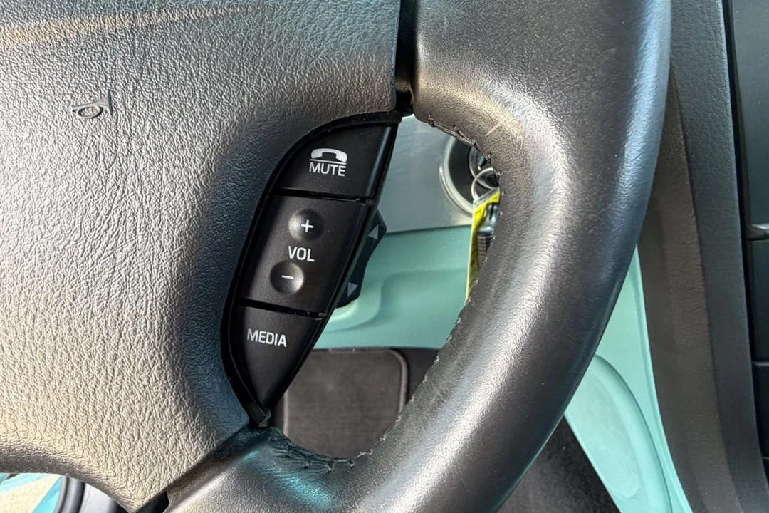 2002 Ford Thunderbird 11th Gen - Image 8 of 27