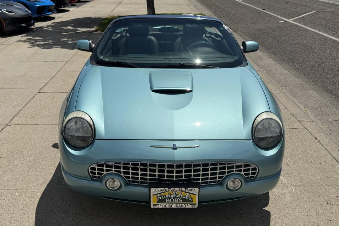 2002 Ford Thunderbird 11th Gen - Image 22 of 27