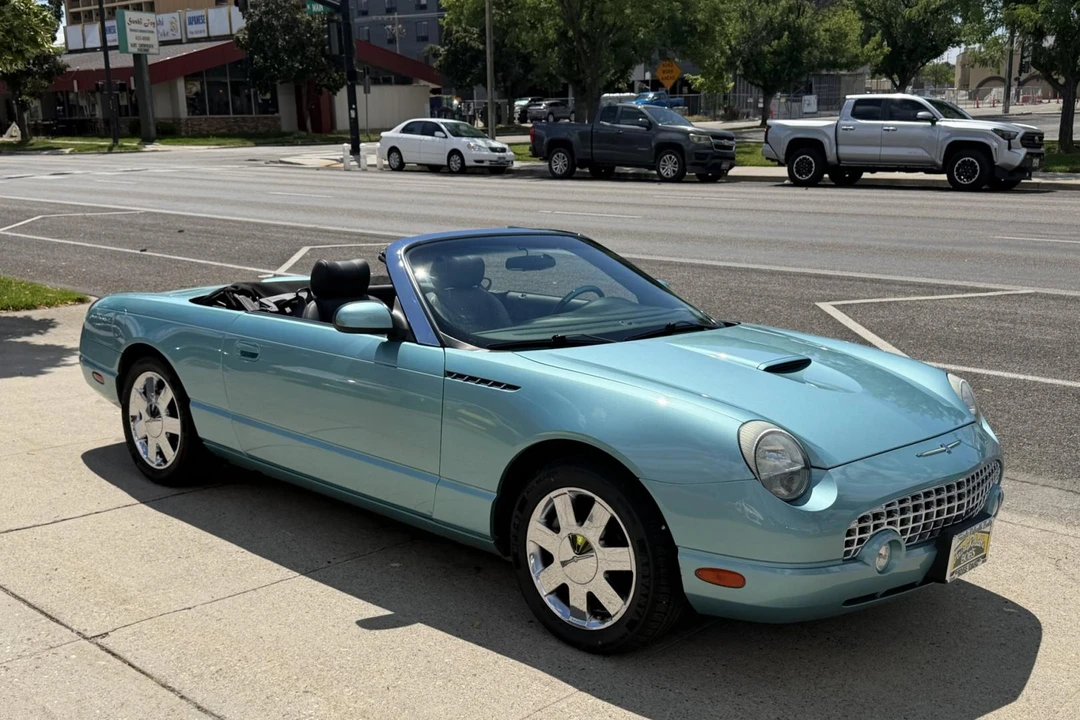 2002 Ford Thunderbird 11th Gen - Image 21 of 27