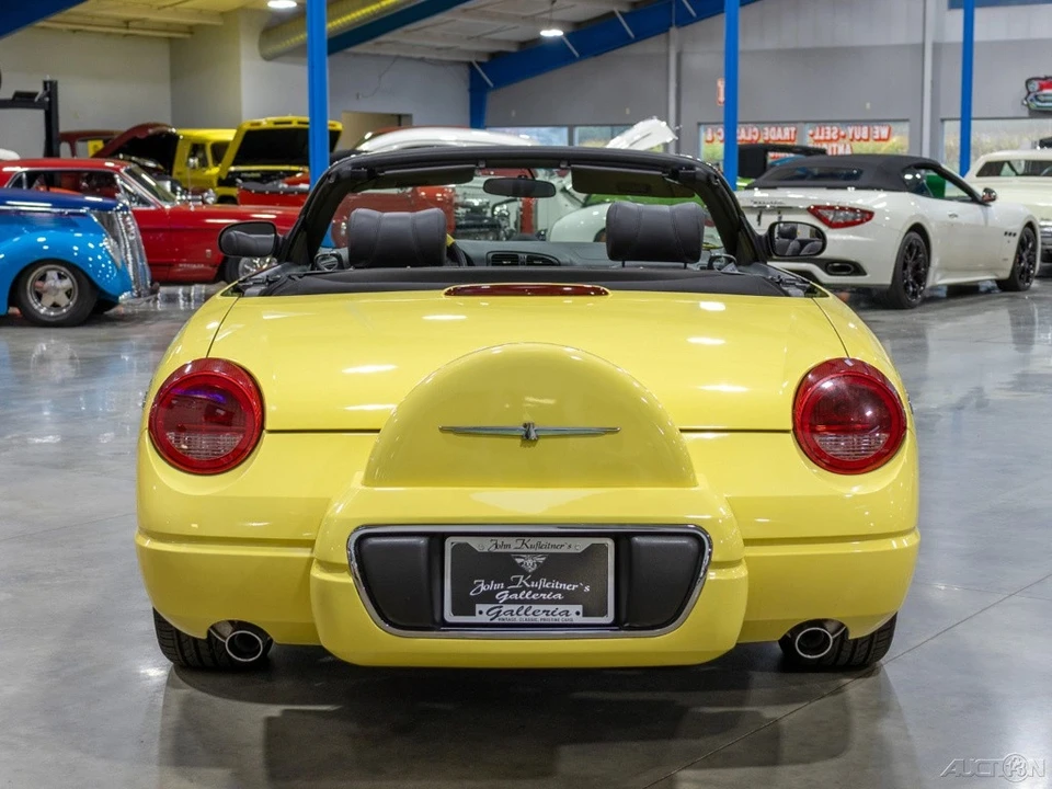 2002 Ford Thunderbird 11th Gen - Image 6 of 21